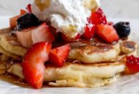 Fluffy Amish Buttermilk Pancakes Recipe for Perfect Breakfast