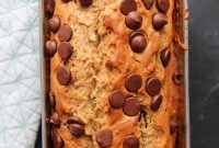 Moist Banana Bread with Chocolate Chips: Classic Recipe