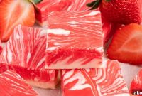 Decadent Strawberry Fudge Recipe: Rich No-Bake Treat