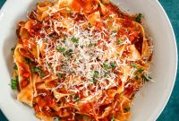 Short Rib Bolognese Ragu Recipe: Slow-Braised Beef Ragu for Pasta