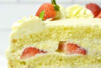 Authentic Japanese Strawberry Shortcake Recipe — Fluffy, Light Slice
