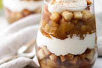 Danish Apple Trifle Recipe: Layered Custard and Cinnamon Apples