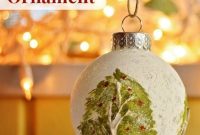 Hand-Painted Christmas Tree and Holly Ornament DIY Guide