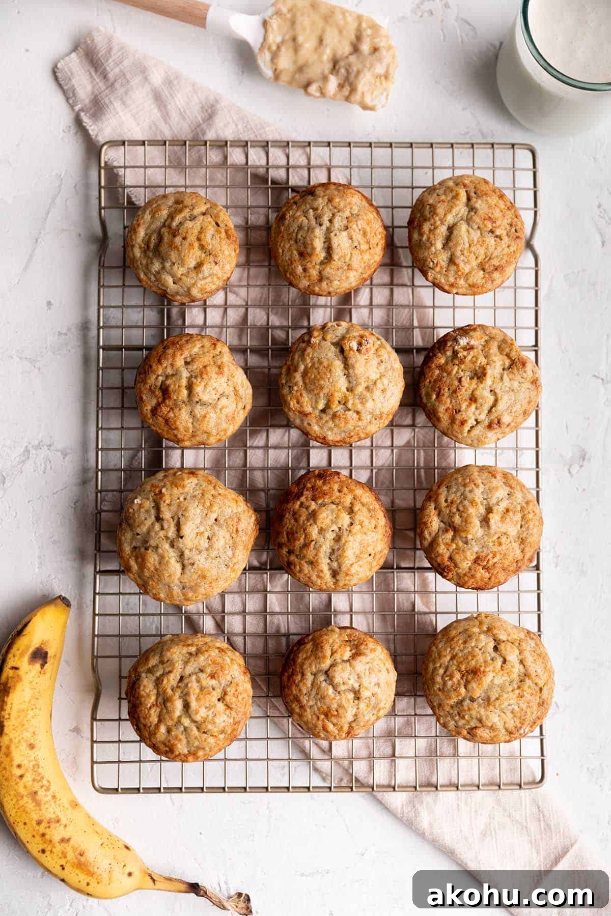 Sourdough Banana Muffins with Cinnamon Streusel 2 img 11839 1