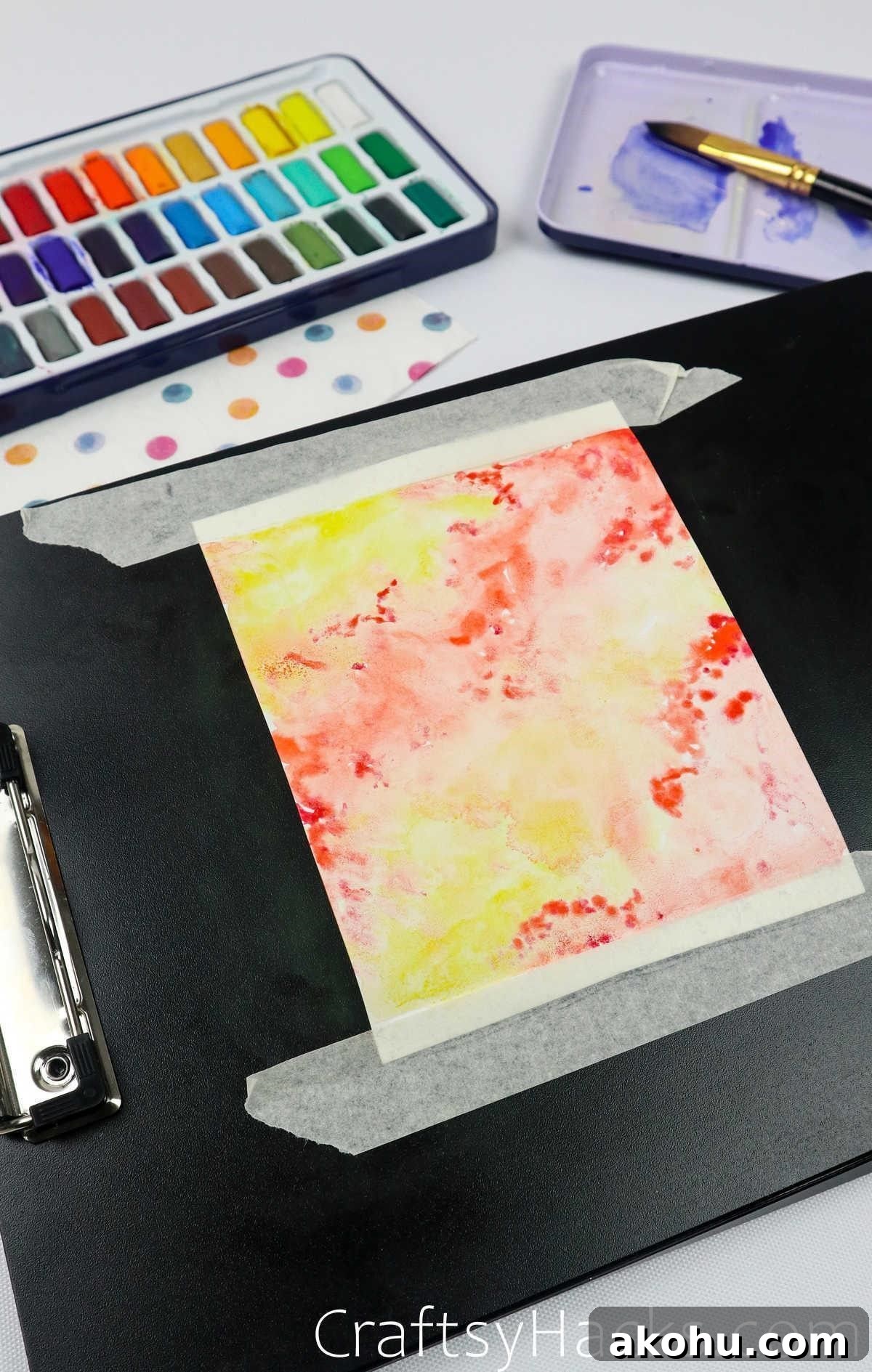 10 Watercolor Hacks for Beginners: Practical Tips & Tricks 6 use a clipboard