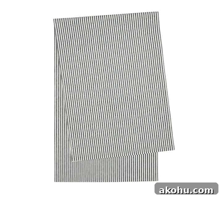 striped table runner