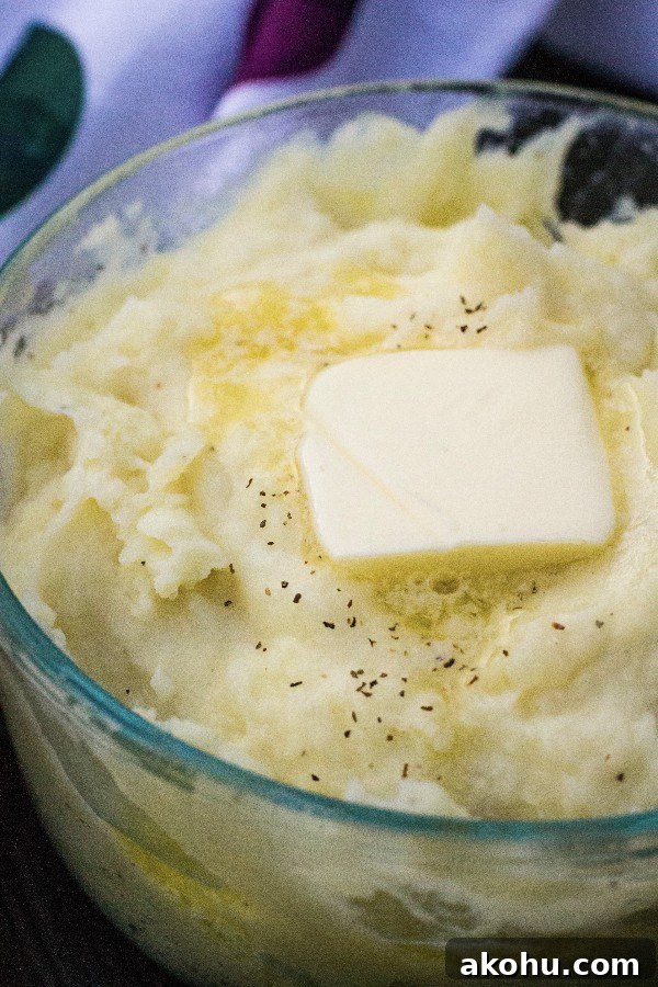 Reheat Mashed Potatoes in an Instant Pot: Quick, Moist Results 4 Clear glass bowl filled with leftover mashed potatoes that were reheated in the Instant Pot
