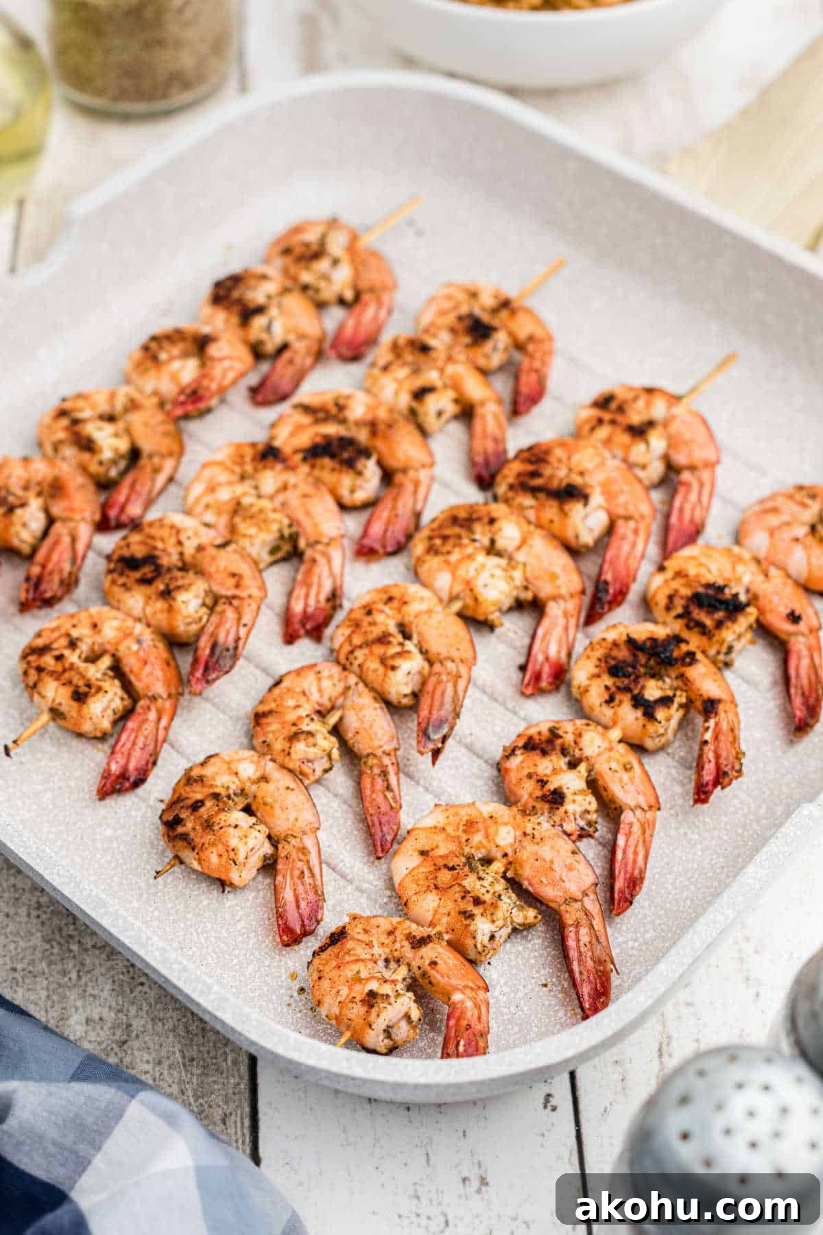 Texas Roadhouse-Style Garlic Grilled Shrimp Recipe 5 Texas roadhouse grilled shrimp being cooked in a grill pan
