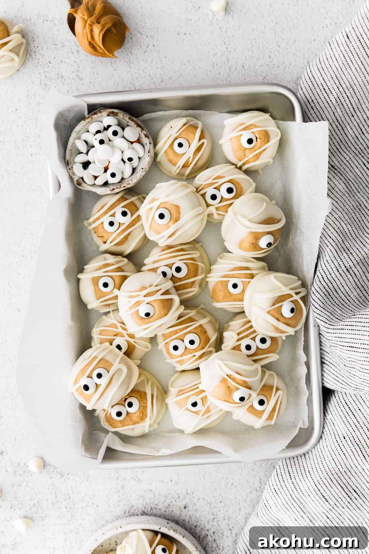 How to Make Adorable Meringue Ghosts for Halloween Treats 13 Halloween White Chocolate Buckeyes