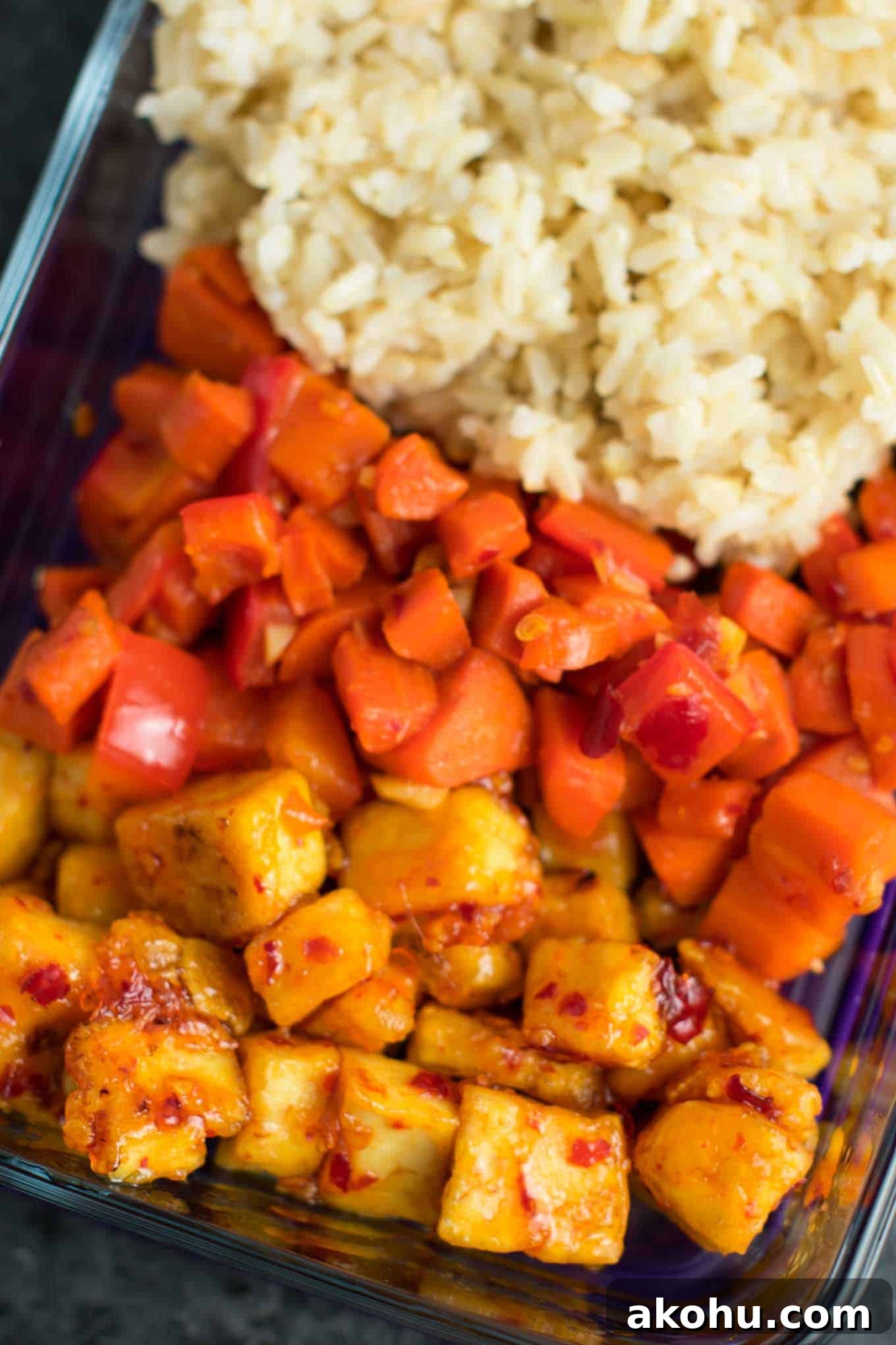 vegan dinner recipes - Meal Prep Sweet Chili Tofu Bowls with brown rice and vegetables. A delicious vegan or vegetarian meal! #vegan #vegetarian #veganmealprep #tofu