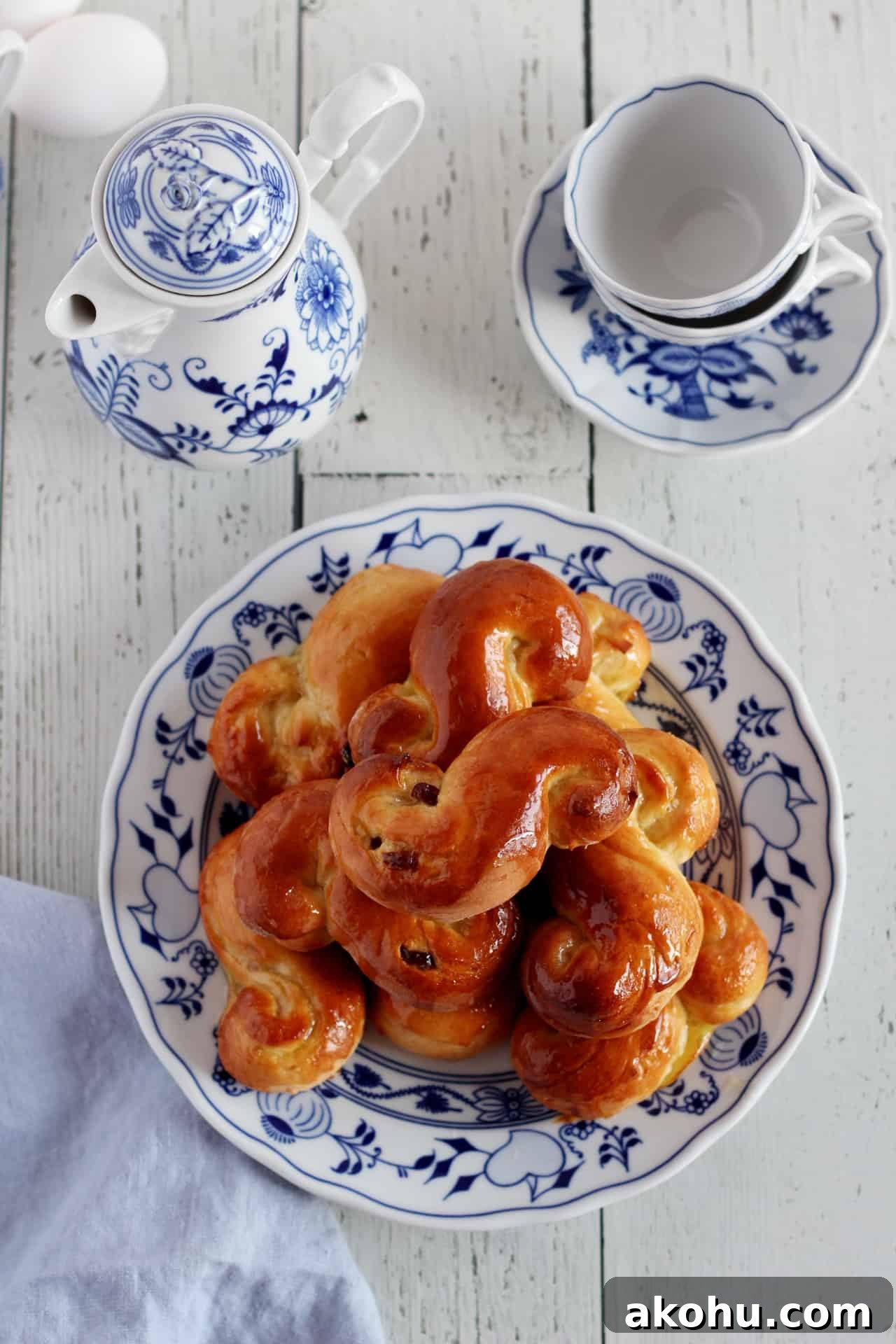 Easter Brioche Buns: Judas Ropes Recipe 14 sweet pastry jidase
