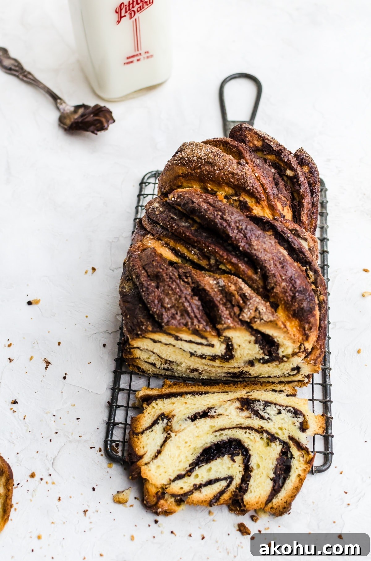 Cookie Butter and Chocolate Babka Recipe 3 cookie butter chocolate babka slices